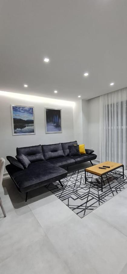 דירות סרנדה Luxurious Apartament מראה חיצוני תמונה